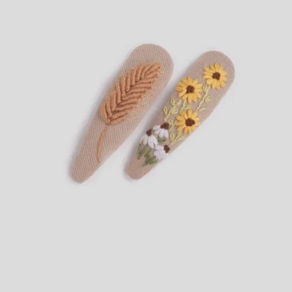 Fancy Clips 3" - Picture 4 of 16